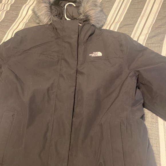 North face coat - Picture 3 of 6